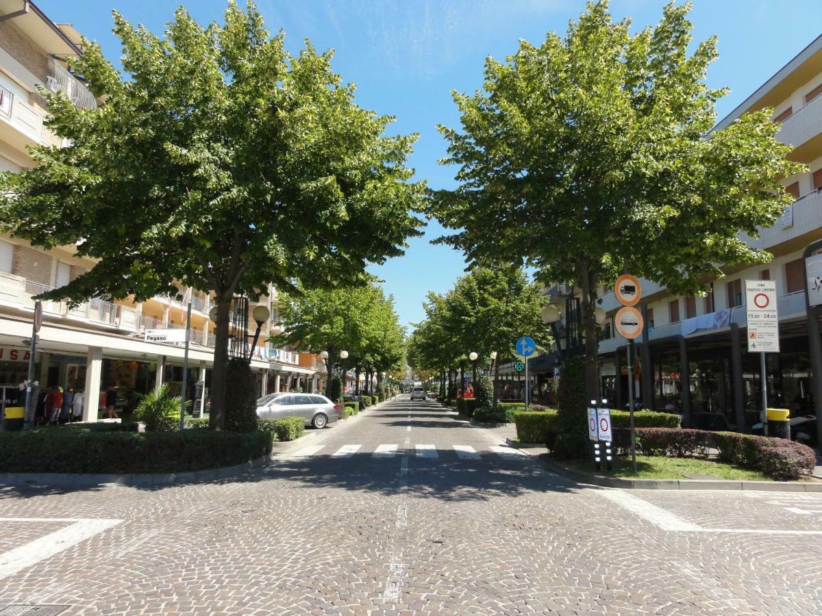Girasole - Appartamenti Bibione Exterior photo